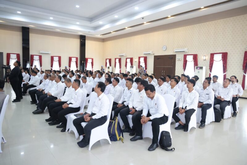 Sebanyak 436 penyidik dari jajaran Polda dan Polres se-Kepulauan Riau mengikuti Latihan Peningkatan Kemampuan (Latkatpuan) Penyidik Tindak Pidana Tahun Anggaran 2025, di Gedung Graha Lancang Kuning (GLK) Polda Kepri, Senin (6/10/2025). Matapedia6.com/Dok Humas Polda