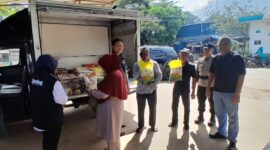 Polsek Bulang bersama Bulog Kota Batam menggelar Gerakan Pangan Murah (GPM) di Pelabuhan Rakyat Pulau Buluh, Kecamatan Bulang, Selasa (14/10/2025). Matepedia6.com/Dok Polsek