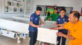 Jenazah korban laka kerja kapal meledak di PT ASL dipulangkan ke kepada keluarga, Kamis (16/10/2025). Foto:AG/matapedia