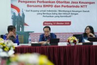 Kepala Eksekutif Pengawas Perbankan OJK Dian Ediana Rae saat di NTT. Foto:OJK Kepri