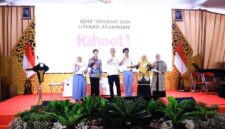 Kepala Eksekutif Pengawas Perilaku Pelaku Usaha Jasa Keuangan, Edukasi dan Pelindungan Konsumen OJK Friderica Widyasari Dewi, bersama, Senin (20/10/2025). Foto:OJK Kepri