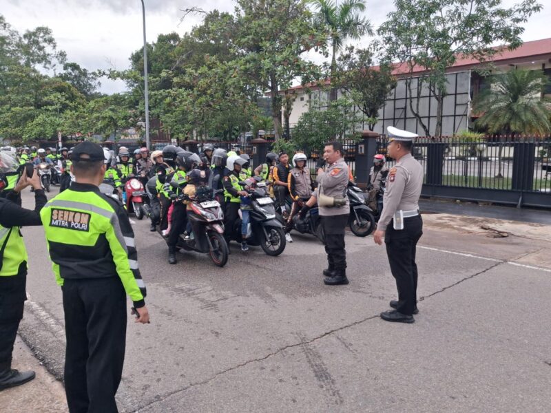 Polresta Barelang bersama Sentra Komunikasi (Senkom) Mitra Polri Provinsi Kepulauan Riau menggelar kegiatan Touring Safety Riding Batam to Pinang, Sabtu (25/10/2025). Matapedia6.com/Dok Polresta