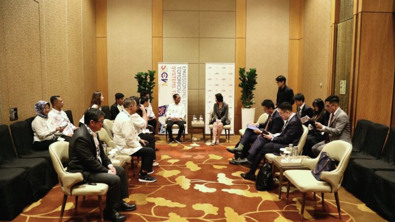 Kepala BP Batam Amsakar Achmad bersama pemerintah Singapura. Foto:Humas BP Batam