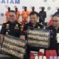 Perhiasan emas yang berhasil digagal oleh petugas Bea Cukai Batam, saat hendak diselundupkan dari Malaysia tujuan Batam melalui pelabuhan Internasional Batam Centre, Senin (22/9/2025) lalu. Matapedia6.com/Luci