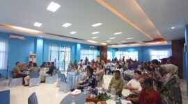 PSDKP Batam bersama pengusaha sosialisasi PP 28& 25 di acara forum Coffee Morning PSDKP Batam, Barelang Batam, Kamis (2/10/2025). Foto:Zalfirega/matapedia