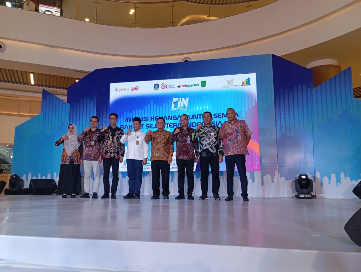 Financial Expo di One Batam Mall, resmi dibuka Gubernur Kepri Ansar Ahmad, Jumat–Minggu (3–5/10/2025). Foto:Zalfirega/matapedia