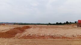 Kawasan proyek Cut and fiil di dekat SMKN 8 Kelurahan Sei Pelunggut, Sagulung tampak rata pada Minggu (12/10/2025). Foto:matapedia