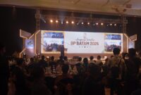 Anugerah Investasi 2025 BP Batam kepada sejumlah perusahaan dan tokoh yang berkontribusi besar pembangunan ekonomi Kota Batam, Provinsi Kepri di Ballroom Radisson, Sukajadi, Kota Batam Provinsi Kepri, Rabu (22/10/2025).Matapedia6.com/Luci