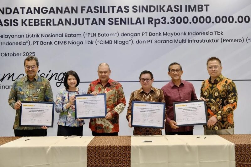 PLN Batam tanda tangan kerja sama dengan bank. Foto:Humas PLN