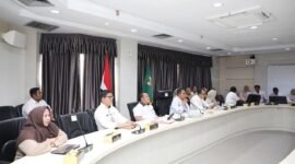 Wali Kota Batam Amsakar Achmad, memaparkan berbagai inovasi unggulan daerah secara daring dari Kantor Wali Kota Batam, Rabu (5/11/2025). Foto:Diskominfo Batam