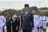 Wali Kota Batam Amsakar Achmad saat menjadi pembina upacara Peringatan Hari Pahlawan Tahun 2025 tingkat Kota Batam di Markas Komando Daerah Angkatan Laut (Kodaeral) IV Batuampar, Senin (10/11/2025). Matapedia6.com/Diskominfo