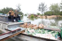 40,4 ton beras yang diamankan oleh Intelijen Kodim 0316/Batam dan Detasemen Polisi Militer (Denpom) 1/6 Batam di pelabuhan haji sage Tanjung Sengkuang, Batu Ampar, pada Senin (24/11/2025). Matapedia6.com/Diskominfo