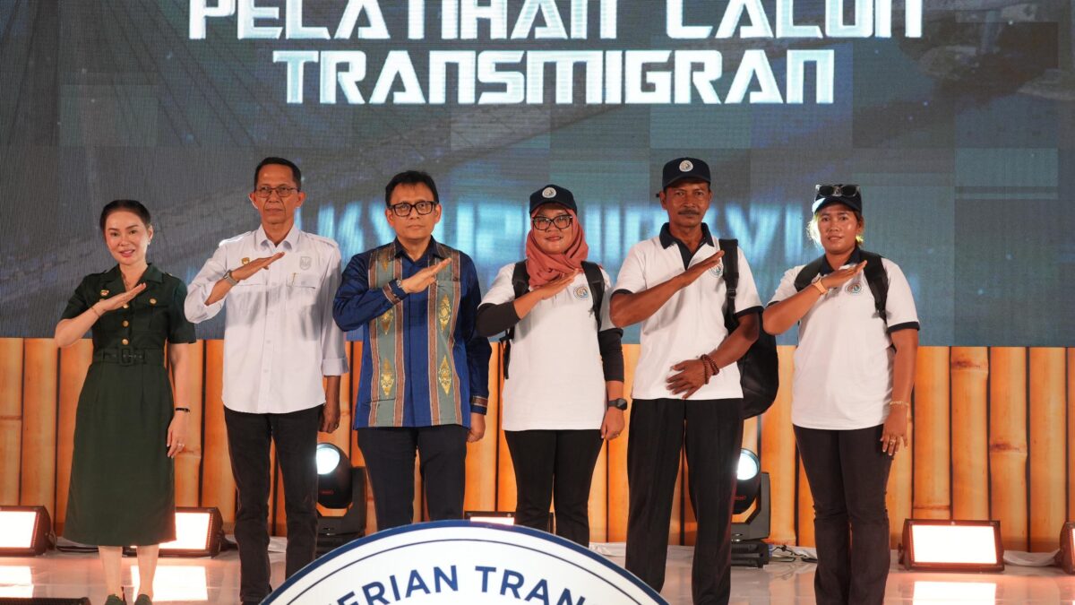 Kepala BP Batam Amsakar dan Wakil Kepala BP Batam Li Claudia. Foto:Istimewa