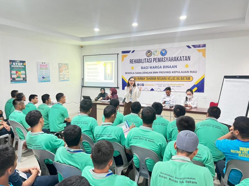kolaborasi dengan Yayasan Fokus Karya Bangsa, lembaga ini menggelar Program Rehabilitasi Pemasyarakatan di Gedung Serba Guna Rutan Batam, Selasa (11/11/2025). Foto:ist/matapedia