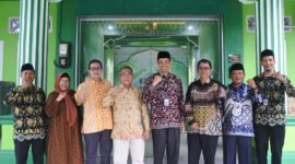 Kemenag Tanjungpinang Eri bersama Komisi Informasi. Foto:Istimewa