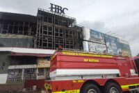 Kebakaran toko kelontongan di Sei Harapan, Sekupang pada Senin (17/11/2025). Foto:Ist/matapedia