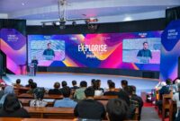 Direktur IT Digital Telkom Indonesia Faizal Rochmad Djoemadi saat memberikan sambutan pada acara Synergy Innovation Week 2025 di Bandung pada Kamis (27/11/2025). Foto:Telkom/matapedia