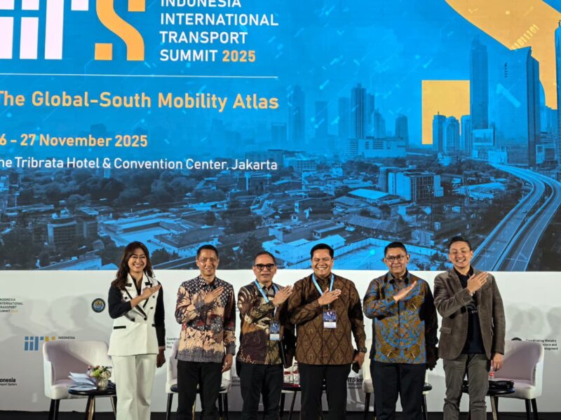 Direktur Investasi BP Batam, Dendi Gustinandar saat berbicara dalam forum Indonesia International Transport Summit (IITS) 2025 di Jakarta, Kamis (27/11/2025). Foto:Humas