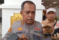 Kapolresta Barelang Kombes Pol Zainal Arifin saat diwawancara wartawan di DPRD Batam beberapa hari lalu. Foto:Zalfirega/matapedia
