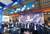 Para kader Partai NasDem Kepulauan Riau saat HUT ke 14, Selasa (11/11/2025). Foto:Zalfirega/matapedia