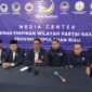 Konferensi pers pengurus Dewan Pimpinan Wilayah Partai NasDem Kepri di HUT ke 14, Selasa (11/11/2025). Foto:Zalfirega/matapedia