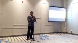 Asisten Direktur BI Kepri, Adik Afrinaldi, saat membuka capacity building dan UKW bersama LP Antara bagi insan pers di Four Points by Sheraton, Lagoi, Bintan, Selasa (25/11/2025). Foto:Zalfirega/matapedia
