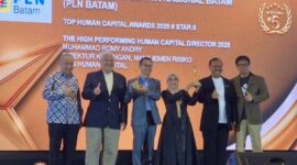 PlN Batam meraih penghargaan. Foto:Humas PLN