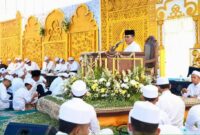 Wali Kota Batam Amsakar Achmad saat di Majelis Zikir Al-Khidmah menggelar Haul Akbar Batam ke-16, Minggu (28/12/2025). Foto:Diskominfo