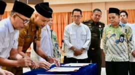 Tanda tangan MoU tekan angka perceraian di Batam, Senin (29/12/2025). Foto:Diskominfo Batam