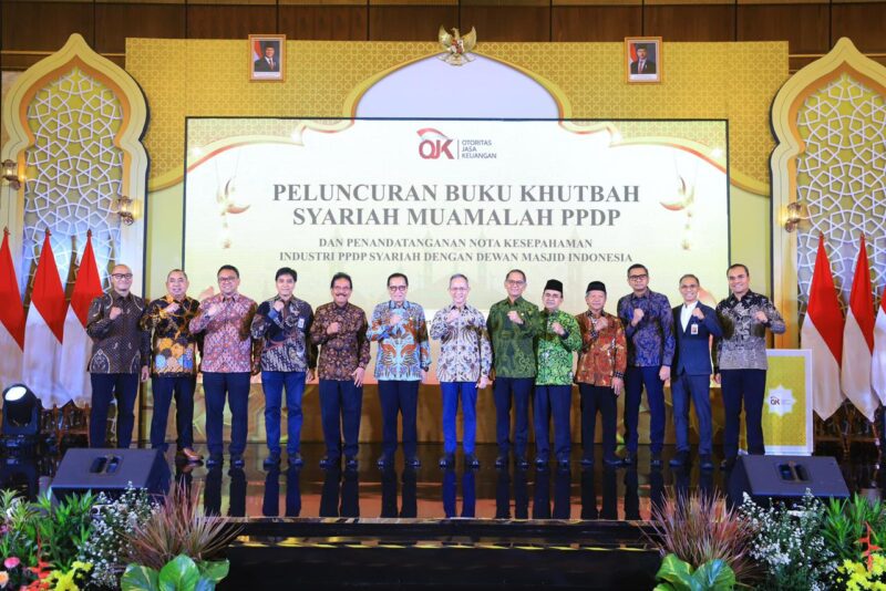 peluncuran Buku Khutbah Syariah Muamalah Perasuransian, Penjaminan, dan Dana Pensiun (PPDP) pada Senin (15/12/2025). Foto:OJK Kepri