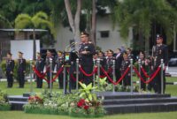 Kapolda Kepri Irjen Pol Asep Syafruddin saat memimpin upacara Peringatan Hari Bela Negara ke-77 Tahun 2025 di Lapangan Bhayangkara Polda Kepri, Jumat (19/12/2025). Matapedia6.com/Dok Humas Polda