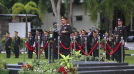 Kapolda Kepri Irjen Pol Asep Syafruddin saat memimpin upacara Peringatan Hari Bela Negara ke-77 Tahun 2025 di Lapangan Bhayangkara Polda Kepri, Jumat (19/12/2025). Matapedia6.com/Dok Humas Polda