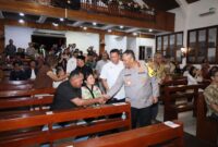 Kapolda Kepri Irjen Pol Asep Syafrudin bersama forkopimda tinjau perayaan Natal di beberapa gereja di Kota Batam, Rabu (24/12/2025). Matapedia6.com/Dok Humas Polda