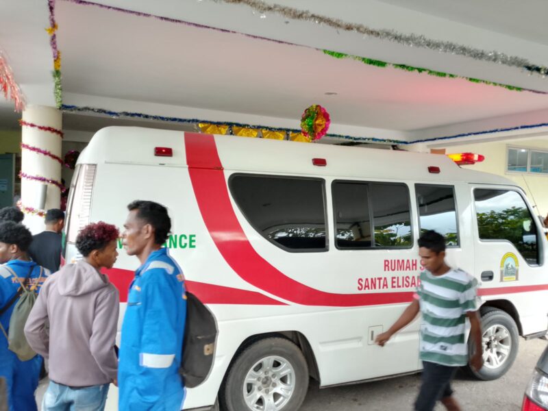 Jenazah korban pekerja yang diduga tersengat listrik di Rumah Sakit. Foto:Istimewa