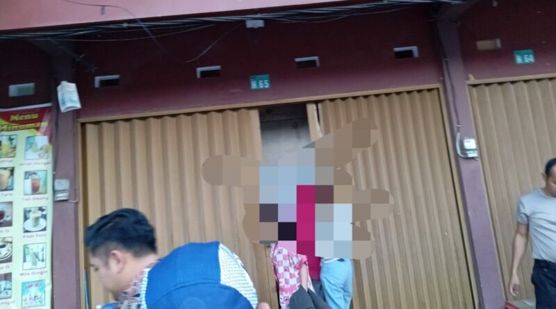 Sejumlah wanita diamankan Polisi di salah satu Ruko Cipta Grand City Sagulung diduga calon PMI, Jumat (5/12/2025). Foto:Zalfirega/matapedia