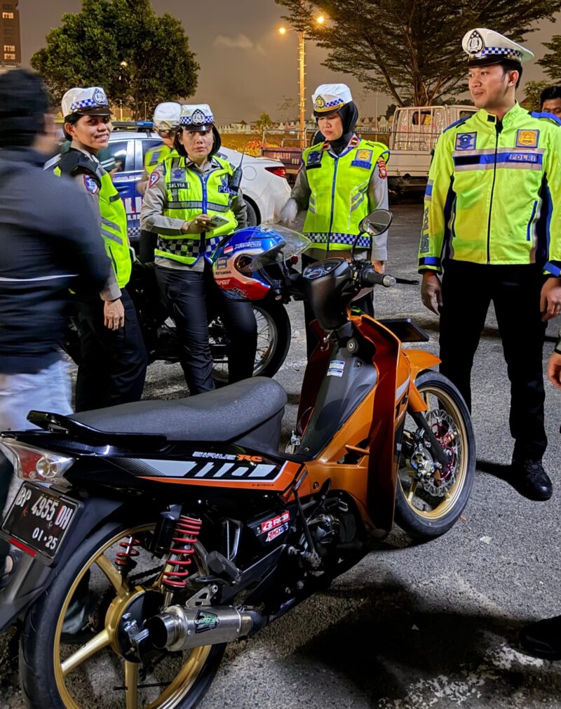Satlantas Polresta Barelang Gelar Razia Knalpot Brong di Batam, 53 kendaraan diangkut ke Polresta Barelang, Sabtu (6/12/2025). Matapedia6.com/Dok Humas Polresta