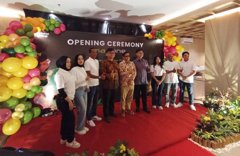 Maxone Batam resmi beroperasi pada Jumat (12/12/2025). Foto:Zalfirega/matapedia