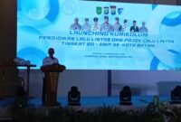 Satlantas Polresta Barelang bersama Pemerintah Kota Batam Lounching Kurikulum pendidikan lalu lintas untuk tingkat SDN dan SMPN di Kota Batam, Rabu (17/12/2025). Matapedia6.com/Luci