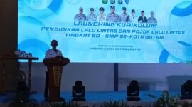 Satlantas Polresta Barelang bersama Pemerintah Kota Batam Lounching Kurikulum pendidikan lalu lintas untuk tingkat SDN dan SMPN di Kota Batam, Rabu (17/12/2025). Matapedia6.com/Luci
