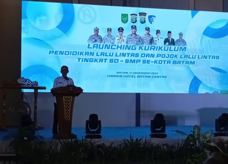 Satlantas Polresta Barelang bersama Pemerintah Kota Batam Lounching Kurikulum pendidikan lalu lintas untuk tingkat SDN dan SMPN di Kota Batam, Rabu (17/12/2025). Matapedia6.com/Luci