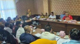 Rapat pleno penetapan UMK tingkat Kabupaten Kota di Provinsi Kepri dilaksanakan di gedung Graha Kepri, Batam Centre, Senin (22/12/2025). Matapedia6.com/Luci