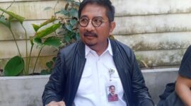 Kepala Dinas Ketenaga kerjaan (Disnaker) Provinsi Kepri Dicky Wijaya saat memberikan keterangan mengenai UMP dan UMK di Provinsi Kepri, Selasa (23/12/2025). Matapedia6.com/Luci