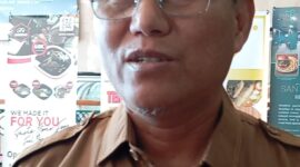 Sekretaris daerah Kota Batam Firmansyah saat memberikan komentar mengenai jadwal libur pegawai ASN Pemko Batam, Selasa (23/12/2025). Matapedia6.com/Zalfirega