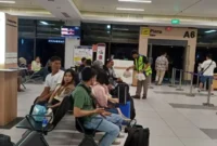 Sejumlah penumpang di ruang tunggu keberangkatan di Bandara Hang Nadim Batam pada Rabu (31/12/2025). Foto:dok/Metroposid