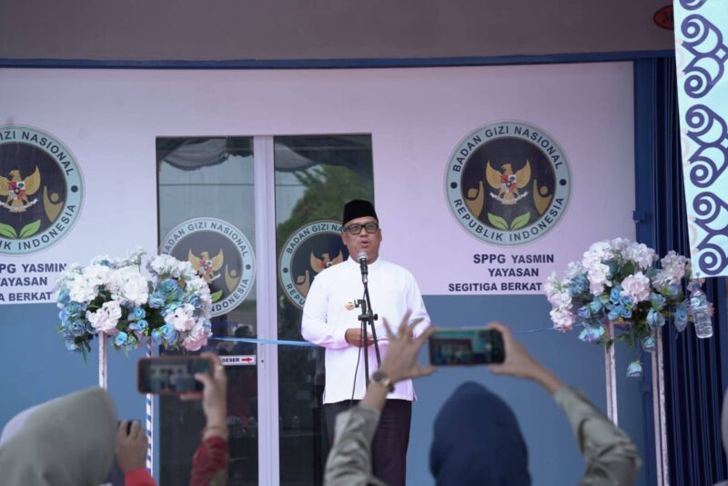 Wakil Gubernur Kepulauan Riau Nyanyang Haris Pratamura meresmikan Satuan Pelayanan Pemenuhan Gizi (SPPG) Yasmin di Komplek Ruko Taman Yasmin, Kelurahan Batu Besar, Kecamatan Nongsa, Kota Batam, Kamis (30/1/2026). Foto:Diskominfo Kepri