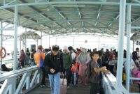 Penumpang di pelabuhan Internasional Batam Center. Foto:Humas BP Batam