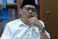 Ketua DPRD Kota Batam Muhammad Kamaluddin saat memberikan keterangan di ruang kerjanya di Lantai dua Gedung DPRD Batam, Senin (5/1/2025). Matapedia6.com/Luci