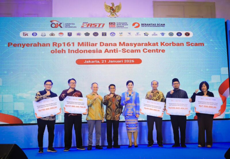 IASC dan OJK kembalikan dana masyarakat korban penipuan scam. Foto:OJK Kepri
