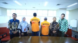 OJK Serahkan Dua Pengurus Investree ke Jaksa, Kasus Penghimpunan Dana Ilegal. Foto:OJK Kepri