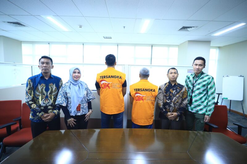 OJK Serahkan Dua Pengurus Investree ke Jaksa, Kasus Penghimpunan Dana Ilegal. Foto:OJK Kepri